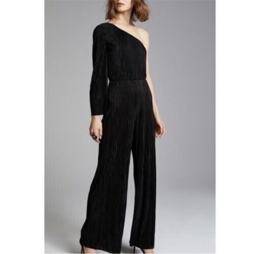 Alice + Olivia Keiko Jumpsuit Black Pleated One Shoulder Long Sleeve Size 6